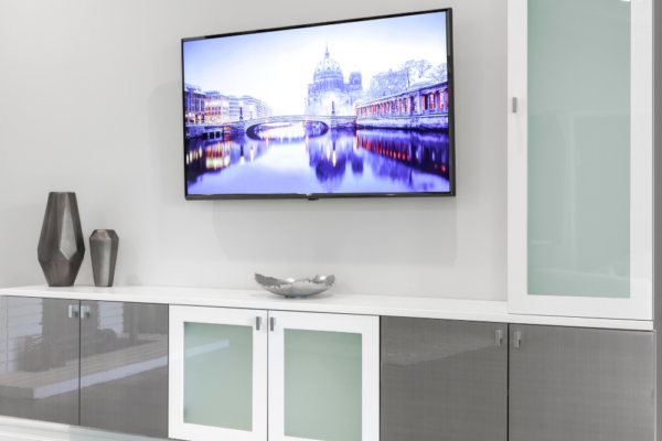 White Mercury Center Cabinets In Steamboat Springs | Mountain Sky