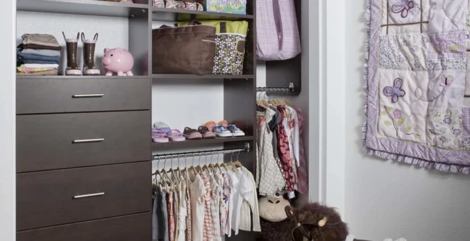 Room filled with objects